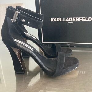 Women’s black heels sandals size 6.5